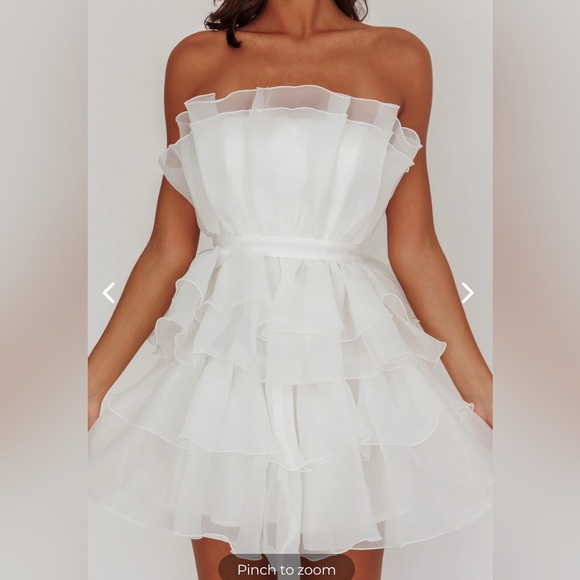 BNWT white mini dress Selfie Leslie medium - Picture 4 of 6